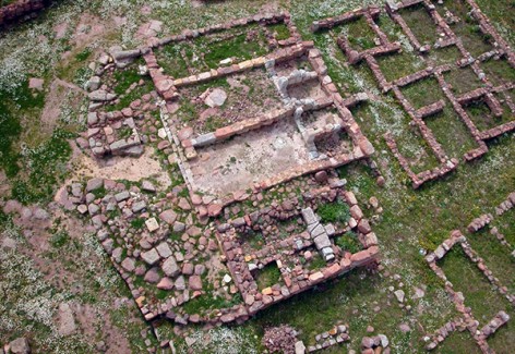 area archeologica Monte Sirai_02_small.jpg